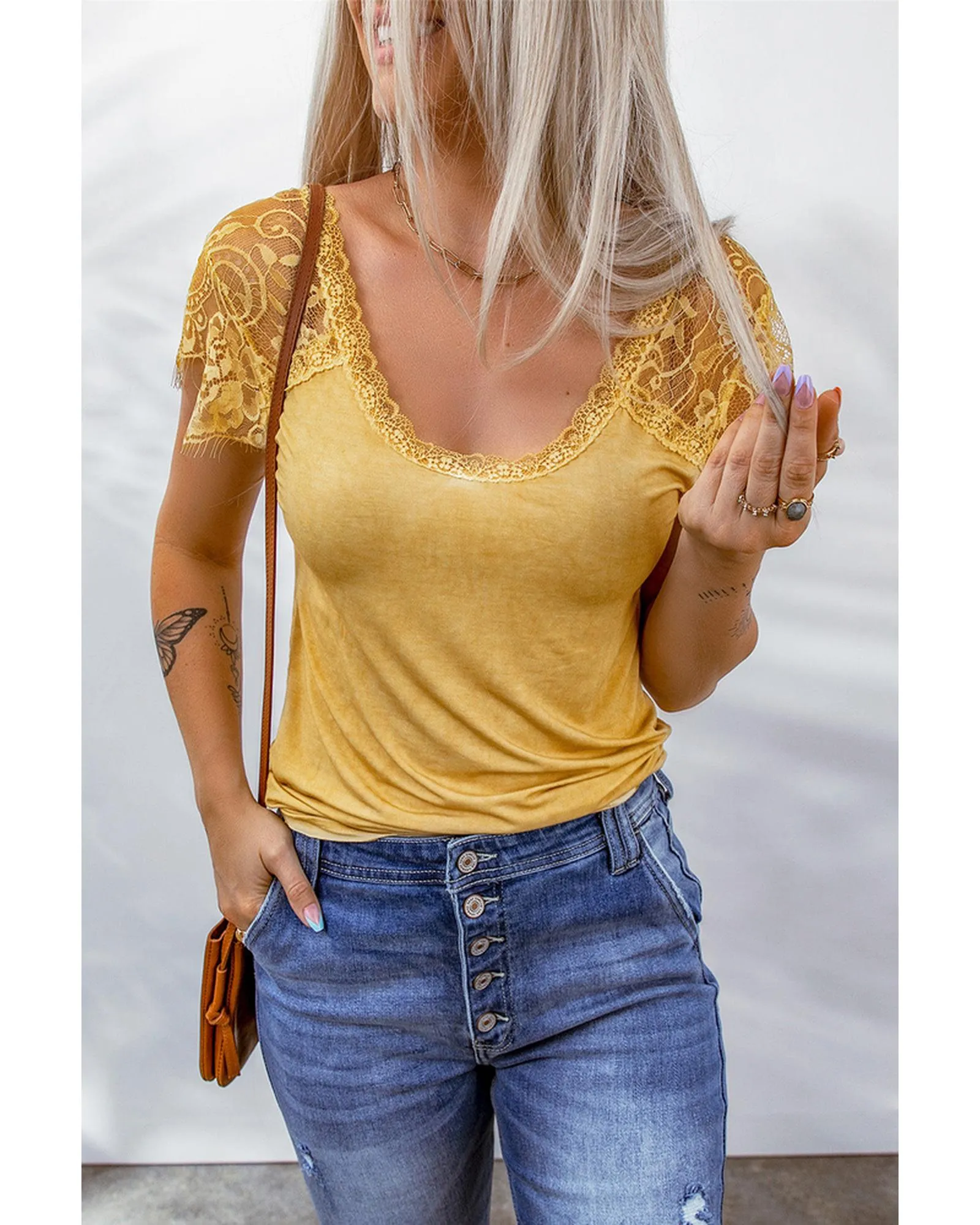 Azura Exchange Lace Crochet Short Sleeve T-Shirt - S