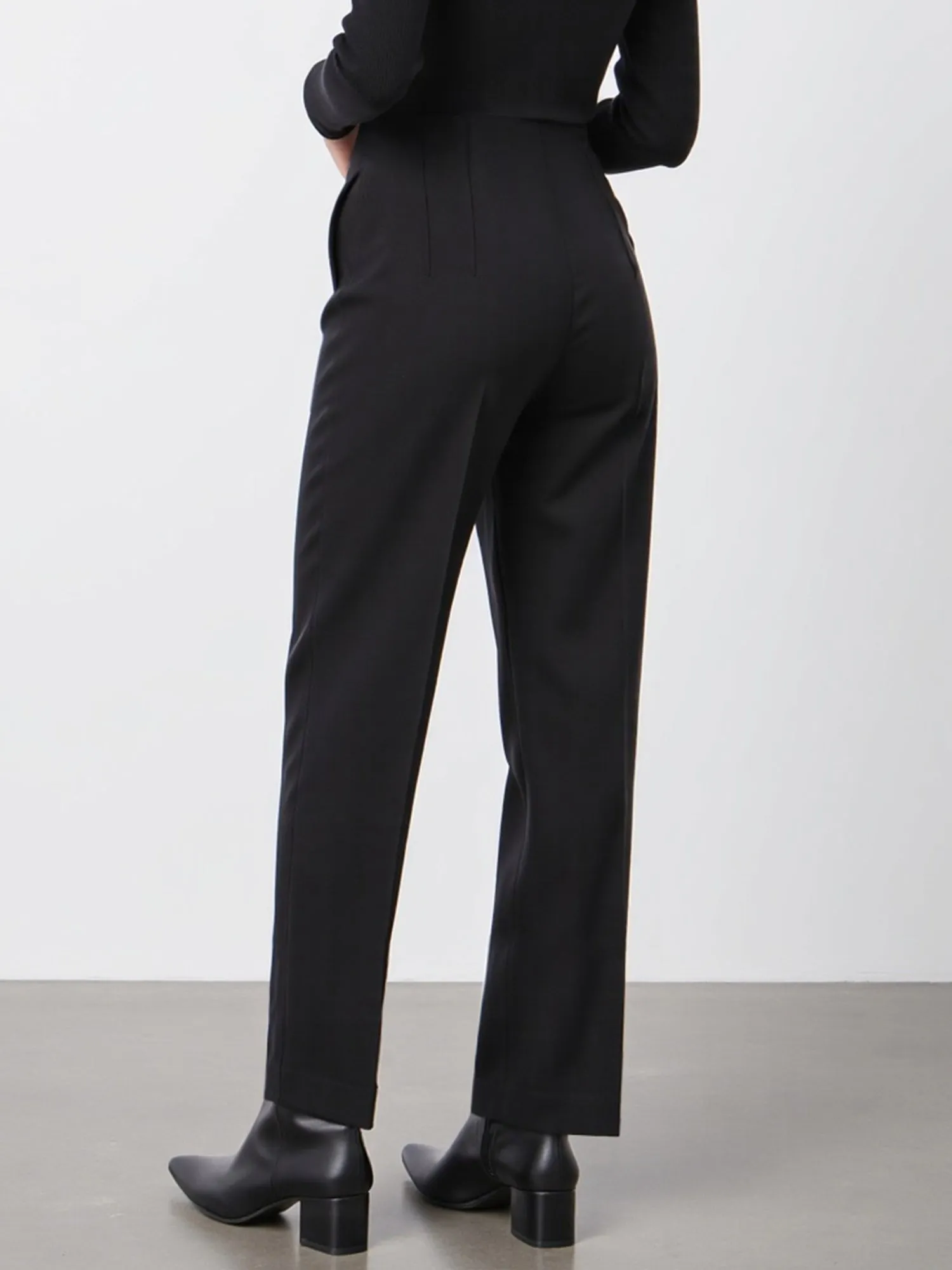 Classic Style Straight Leg Pant