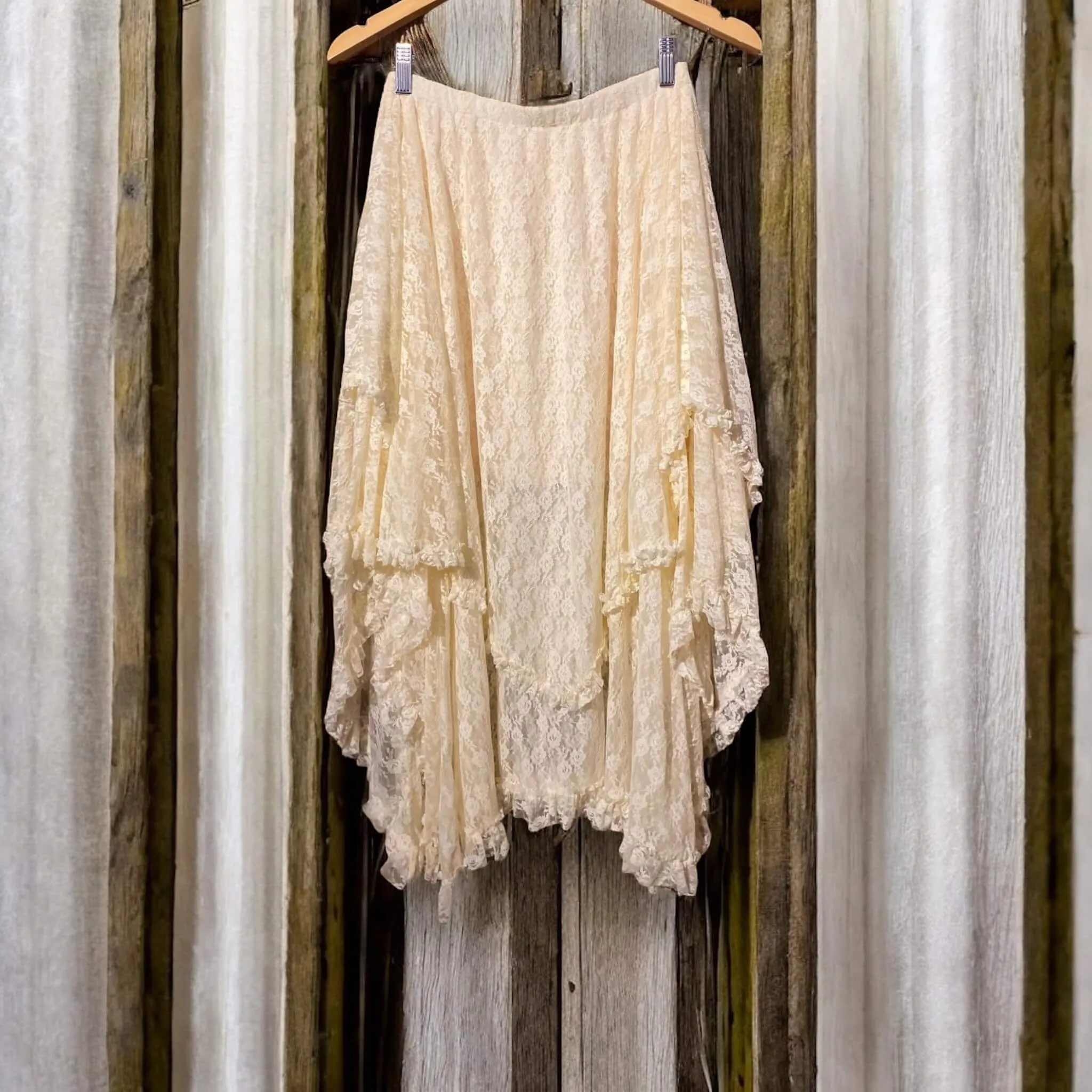 Country Ruffle Lace Midi Skirt